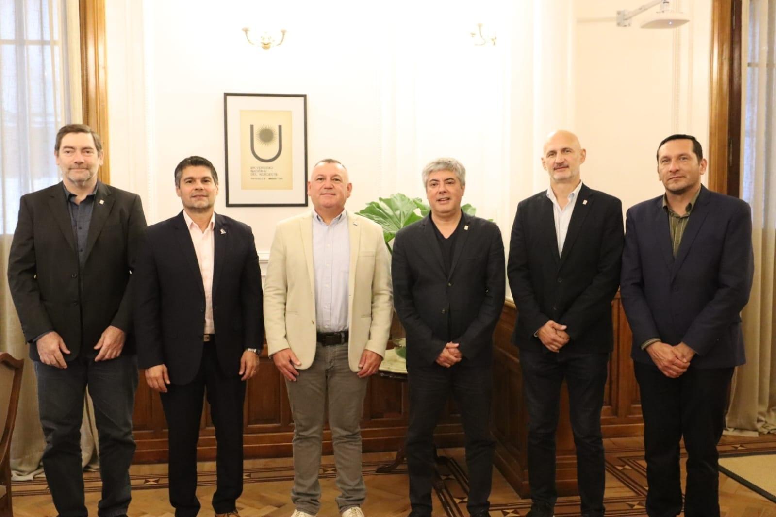 Gobernador de Ñeembucú fortalece vínculos con la UNNE