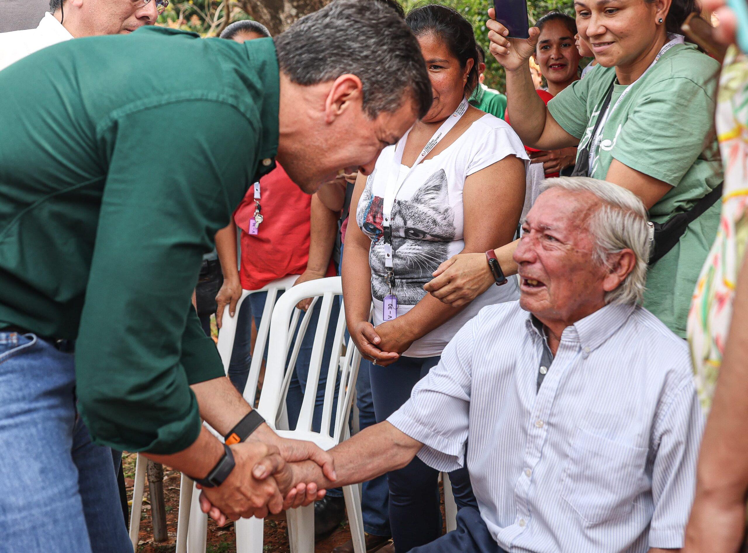 Más de 338 mil adultos mayores reciben pensión alimentaria